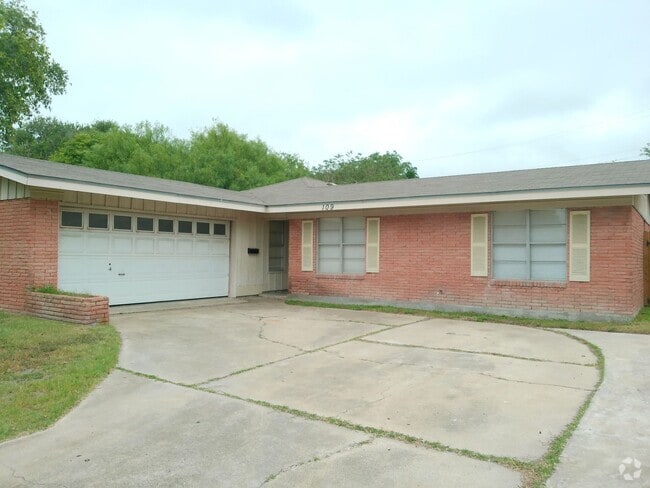 Building Photo - 109 Sutherland Dr Rental