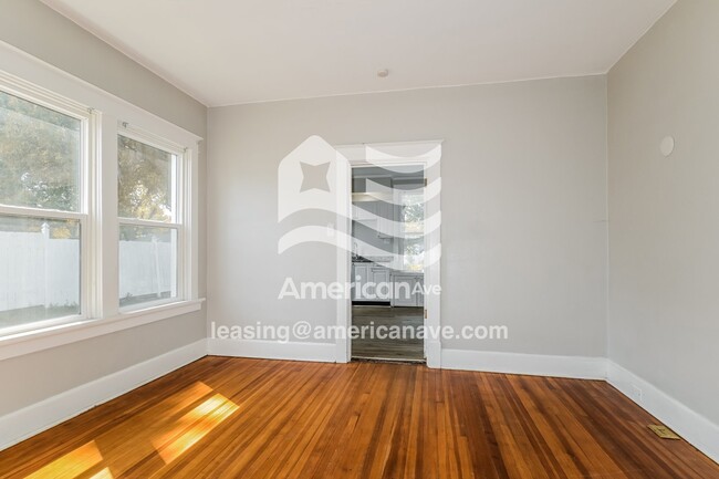 Photo - 5212 Heege Rd