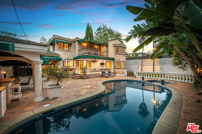 4063 Benedict Canyon Dr