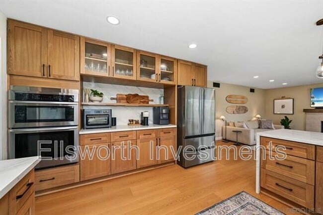 Photo - 1225 Fallbrook Ct
