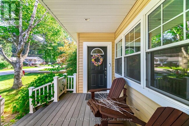Photo - 43 Ravina Crescent