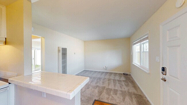 Photo - 15437 Marty Dr Unidad 37