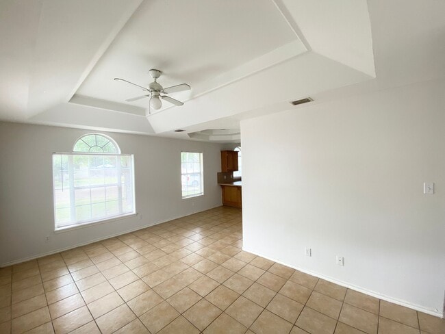 Photo - 820 N Cross Ln Unit 1