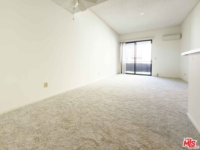 Photo - 222 S Central Ave Unidad 433