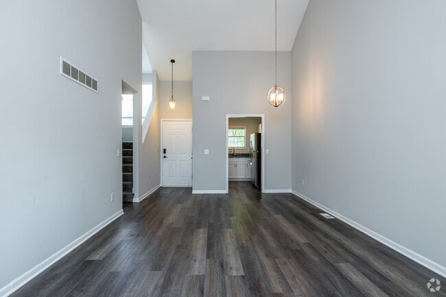 2BR, 2BA - 1605 SF