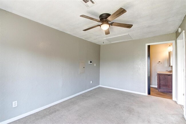 Photo - 1270 NW 57th St