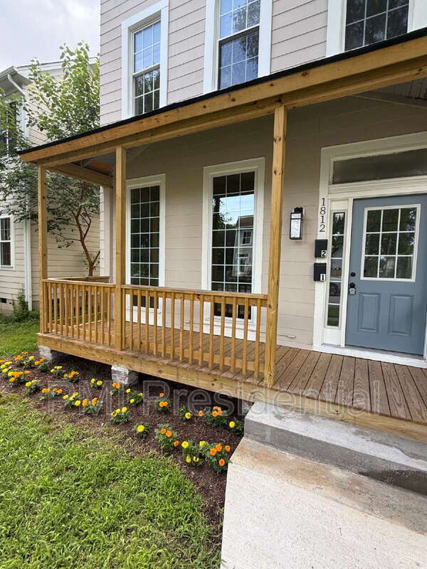Photo - 1812 3rd Ave Unidad #1