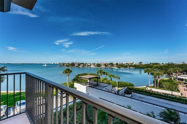 6 Belleview Blvd Unit 306