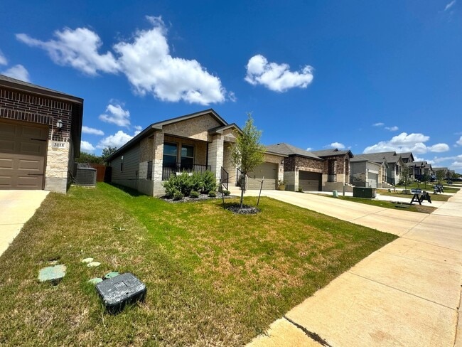 Photo - 4 Bedroom Home with Quartz Counters, Appliances & Covered Patio in New Braunfels