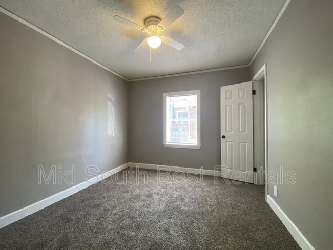 Photo - 1654 Shadowlawn Blvd