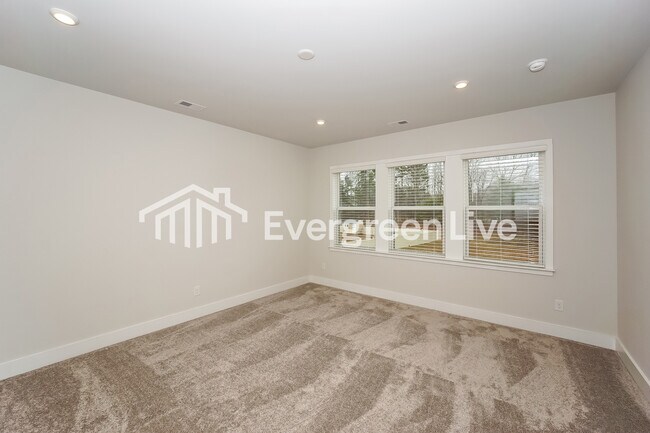 Photo - 108 Brk Frst Ct