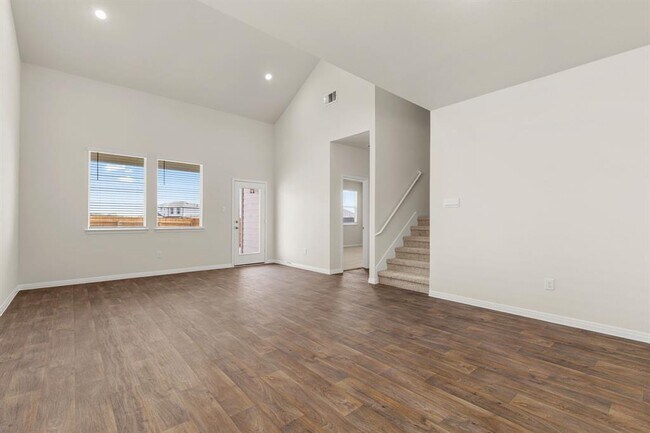 Photo - 112 Eagle Mountain Trl1