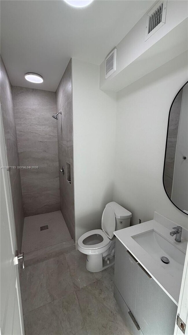 Photo - 102 SW 102nd Pl