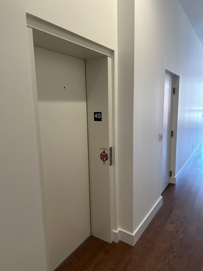 Elevator - 16 N Carpenter St Condo Unit 4S
