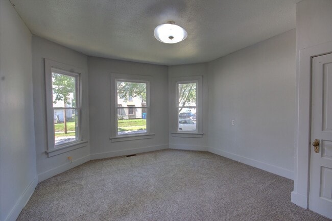 Photo - SL WEL1804 Unit 1804