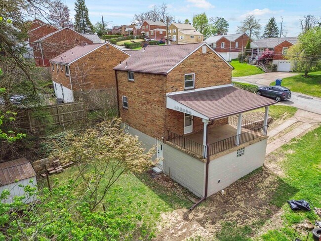 Photo - AVAILABLE NOW! Fully RENOVATED 2-bedroom in PENN HILLS!