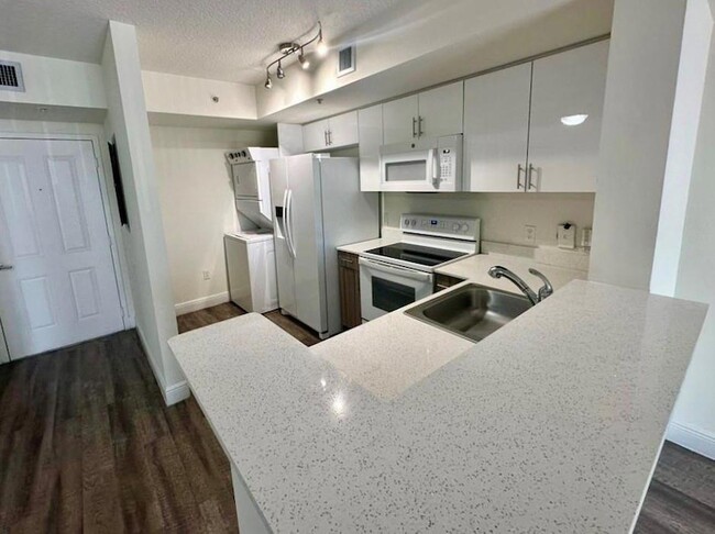 Photo - 18335 NW 68th Ave Condominio Unidad 245-603