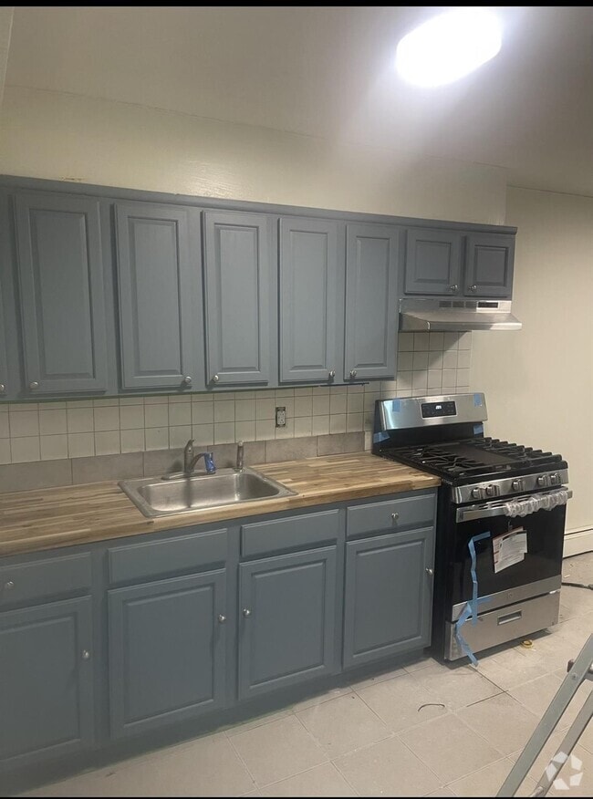 Building Photo - 15-10 B 12th St Unit 2 Rental
