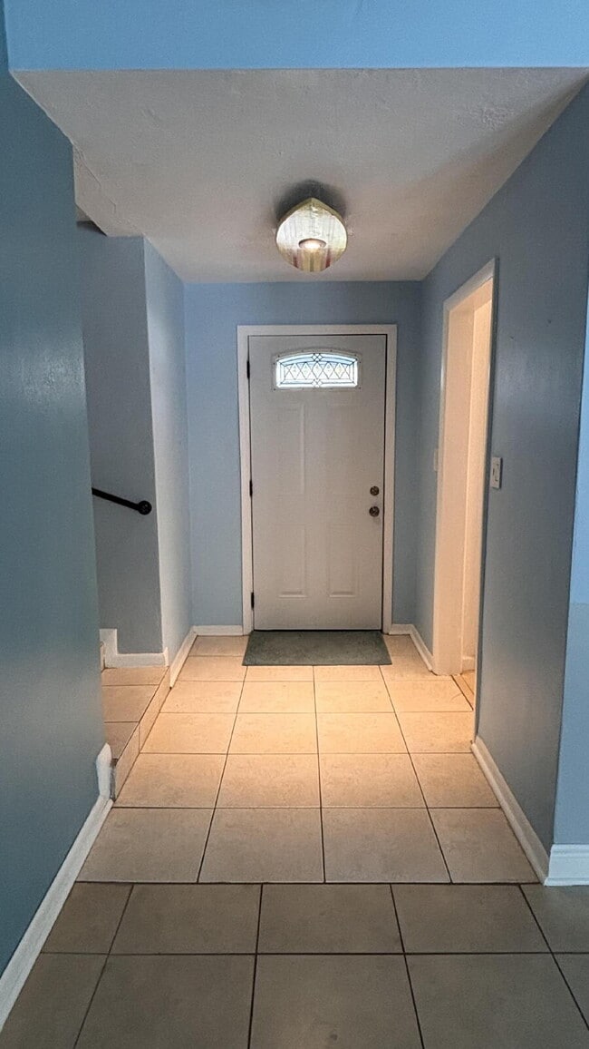 Photo - Charming Old Florida-Style Pool Home for Rent!