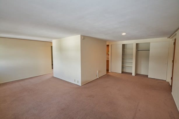 2-Bedroom, Living Room Area