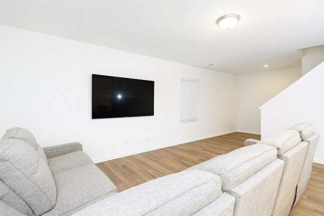 Photo - 11028 Wickenden Wy