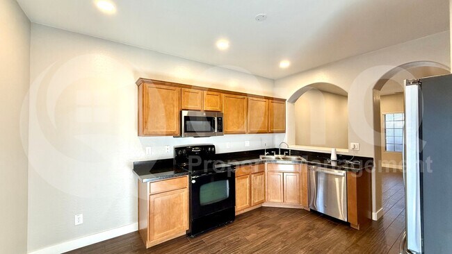 Photo - 3057 S Eugene