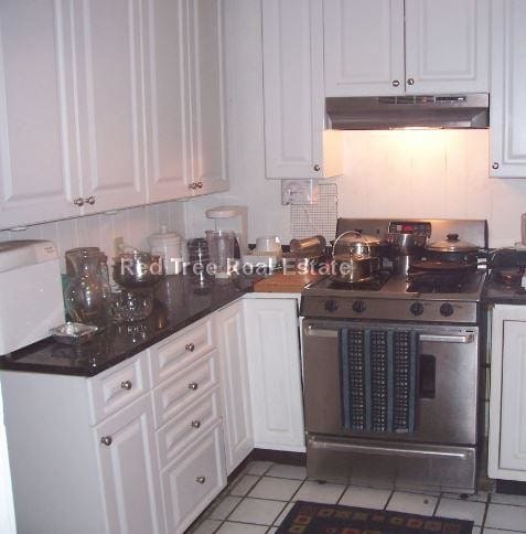 Building Photo - 686 Parker St Unit 1