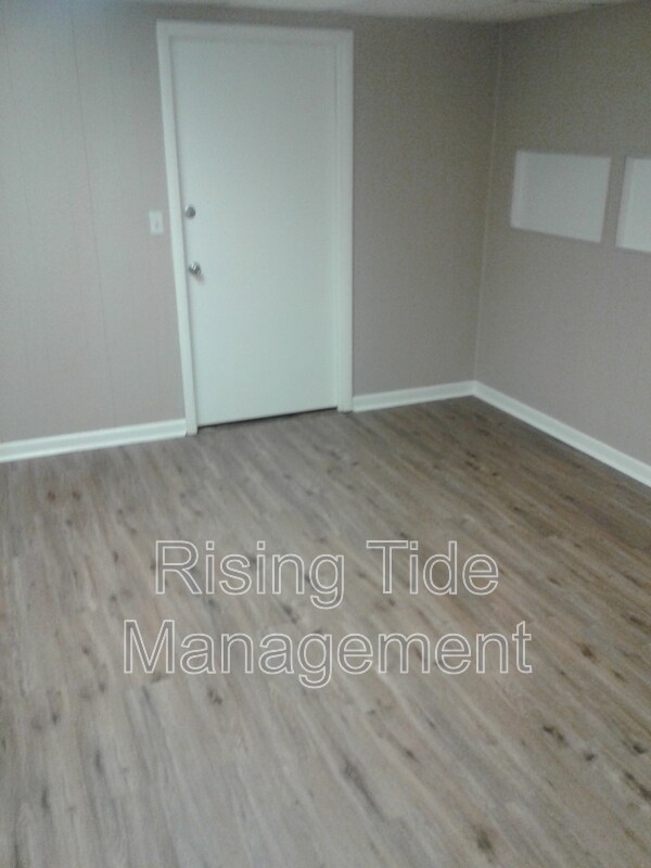 Photo - 8905 Valley Hill Dr