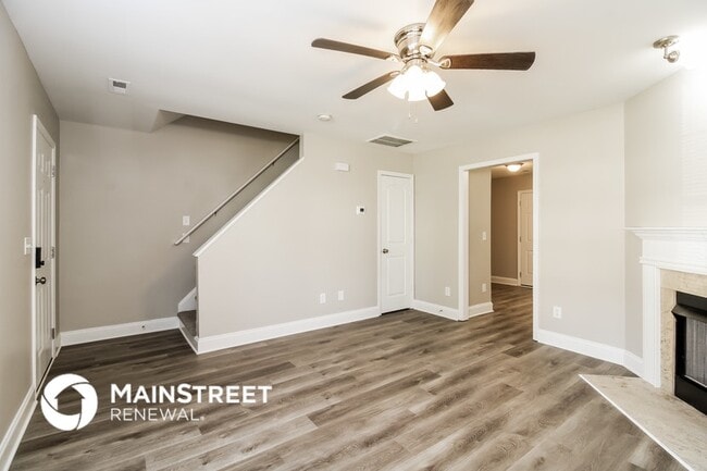 Photo - 1813 Savannas Run Dr