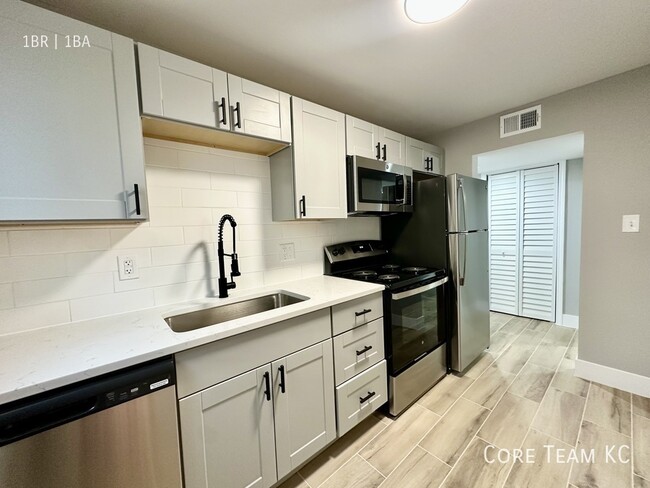 Building Photo - 2320 W 47th Ave Unit 4 Rental