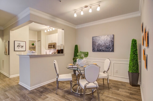 Building Photo - The Quinn Sugarloaf Rental