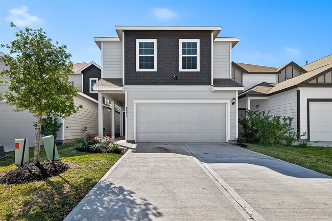 Building Photo - 24811 Goldoni Dr