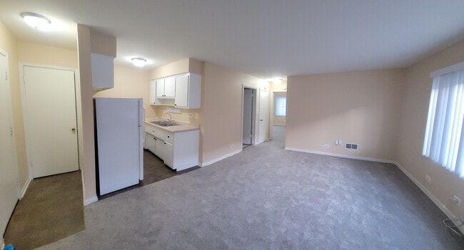 Photo - Maple Crossing Apartments