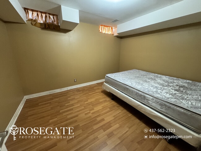 Photo - 1-Bedroom Basement Apartment with Internet Included – Mississauga Unit 2