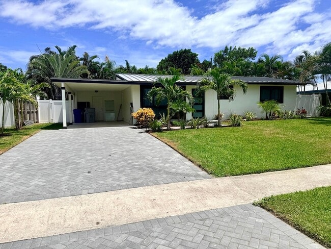 Photo - 608 NE 24th Ave