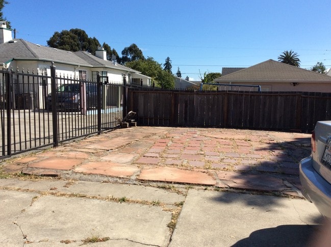 Photo - 2918 21st Ave