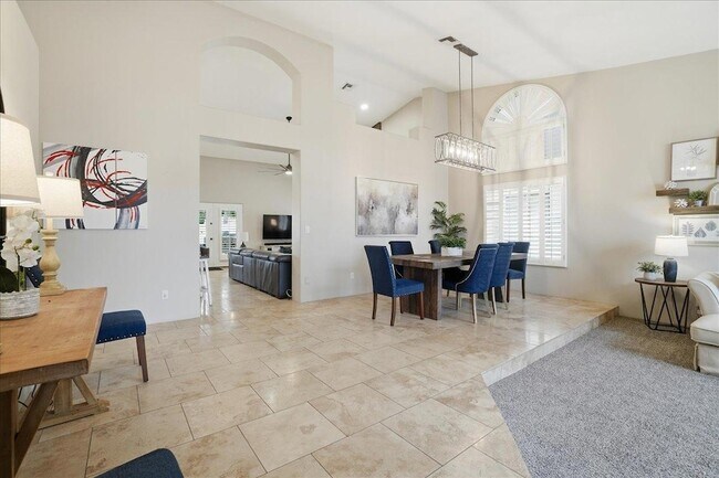 Photo - 1909 E Coral Tree Dr