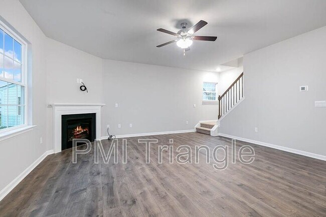 Photo - 229 Winterberry Wy