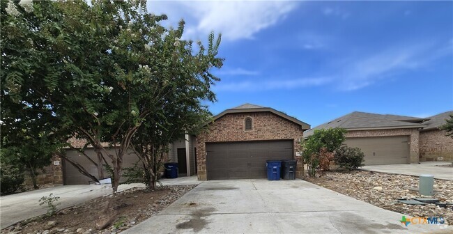 Building Photo - 1084 Carolyn Cove Rental