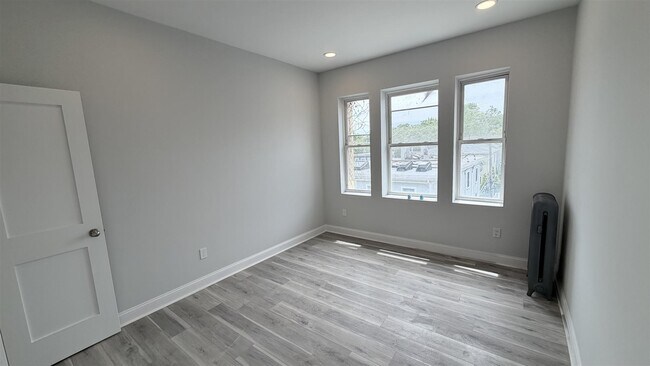 Photo - 72 Kirkland St Unit 1