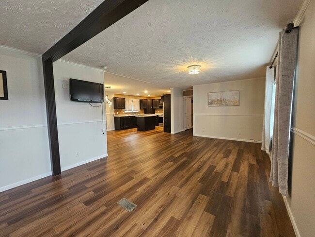 355 Mejia Wy