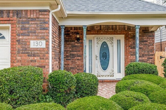 Photo - 130 Riverwalk Pl