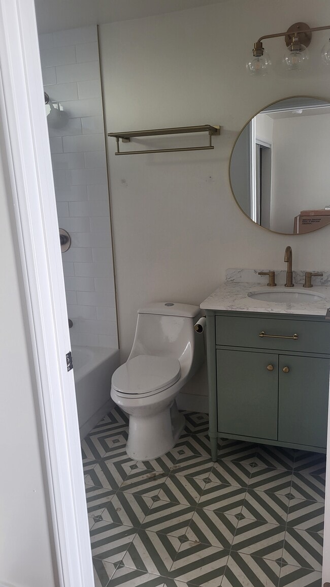 Photo - 10832 1/2 Odell Ave