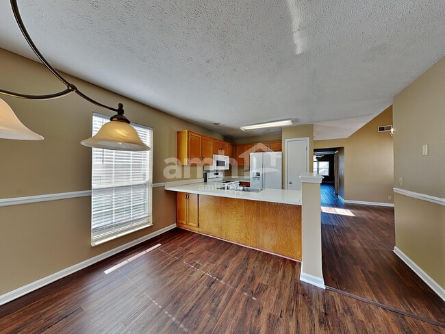 Photo - 2011 Lassiter Dr