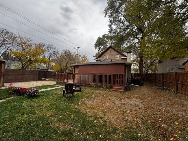 Back of home - 829 W 5th Ave