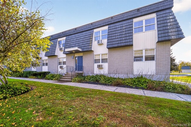 Photo - 4 White Gate Rd Unit K