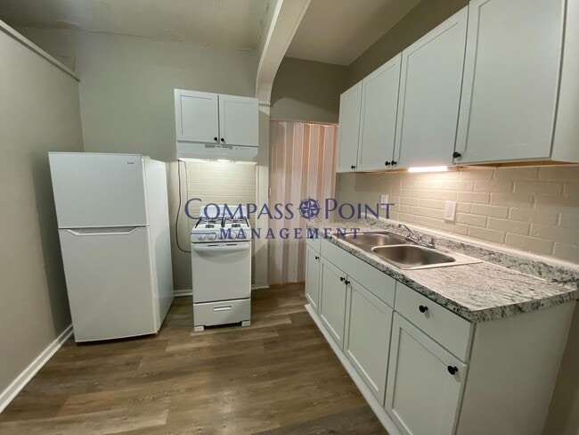 Photo - 218 E 7th St Unit #2