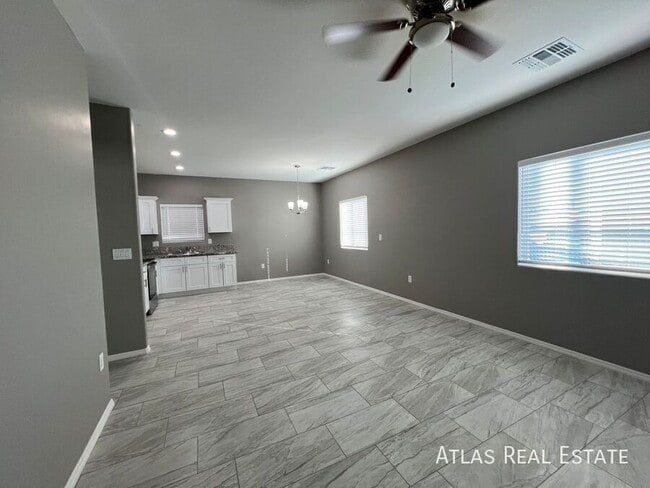 Building Photo - 43 W Lester St