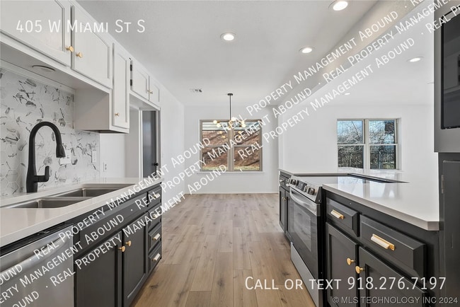 Photo - 405 W Miami St