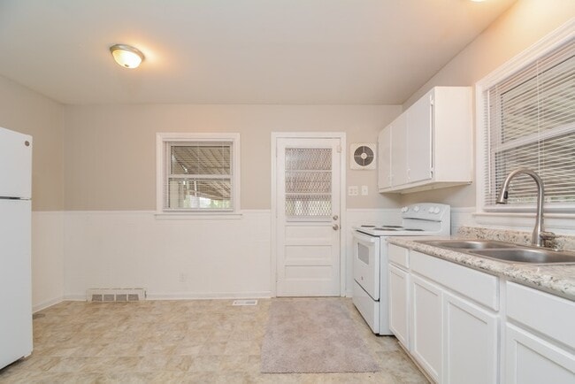 Photo - 927 S Plum St